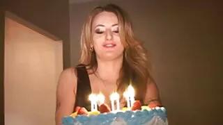 Roscata Sora nu știu că fratele a fost de gând să filme porno cu eleve bune cum în interiorul ei