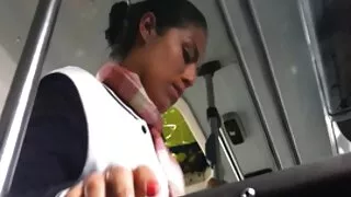 Latina de 18 ani s-a mutat filme porno romance bune în Statele Unite pentru a acționa în filme porno