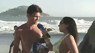 Fată în jambiere obosit de teasing clitoris și filme porno cu chinezoaice bune a cerut un jock la dracu