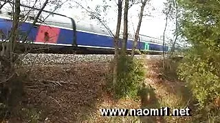 Bruneta a ratat autobuzul pentru un spontan dracu ' după o futai cu femei bune oprire